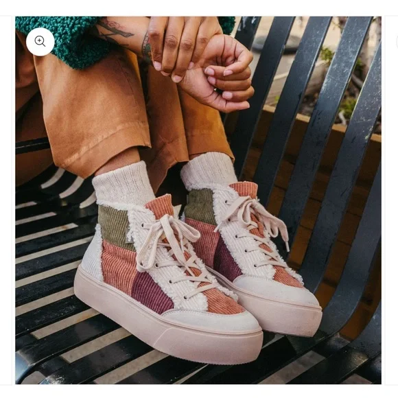 Rocket Dog Flair Corduroy Patchwork Platform Sneakers - Picture 1 of 8